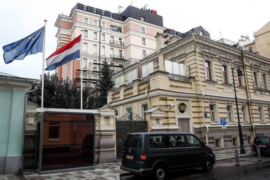 Hạn chế số lượng nhà ngoại giao Nga làm việc tại Hà Lan