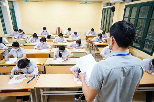 Hà Nội tổ chức thi ba môn để tuyển sinh lớp 10 trường công lập không chuyên