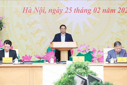 Thủ tướng Phạm Minh Chính: Không yêu cầu xác nhận tình trạng cư trú trong giải quyết thủ tục hành chính