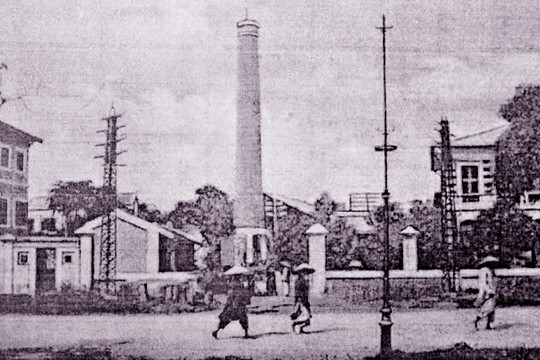 Nhà máy điện đầu tiên ở Hà Nội