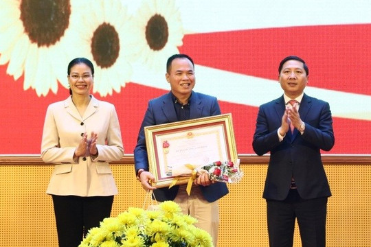 Huyện Mê Linh có 178 tập thể, cá nhân được khen thưởng cấp thành phố