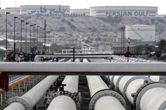 Mỹ trừng phạt ngành hóa dầu của Iran và một số công ty của Trung Quốc