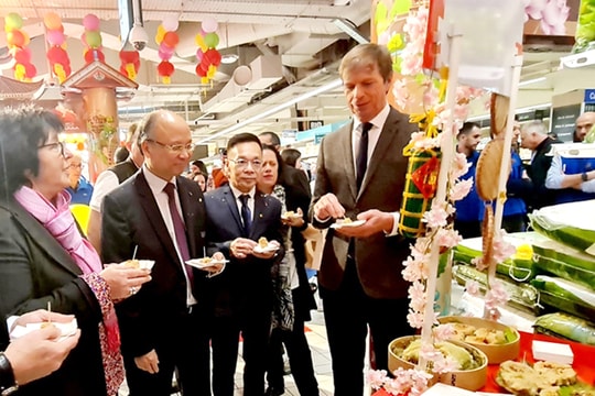 Hàng Việt lên kệ siêu thị nước ngoài: Cần bảo đảm tiêu chí bền vững