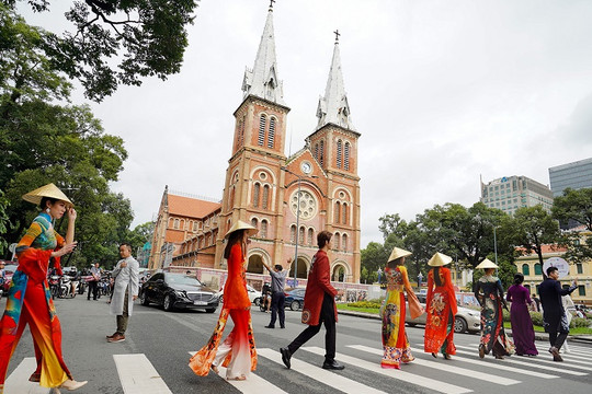 Du lịch thành phố Hồ Chí Minh: Đa dạng sản phẩm để thu hút du khách
