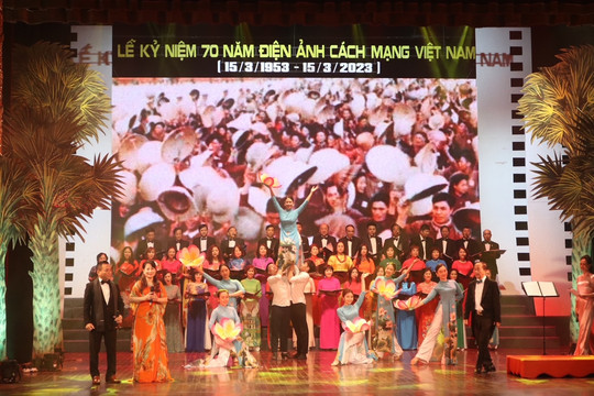 Phát huy truyền thống 70 năm, xây dựng công nghiệp điện ảnh Việt Nam phát triển