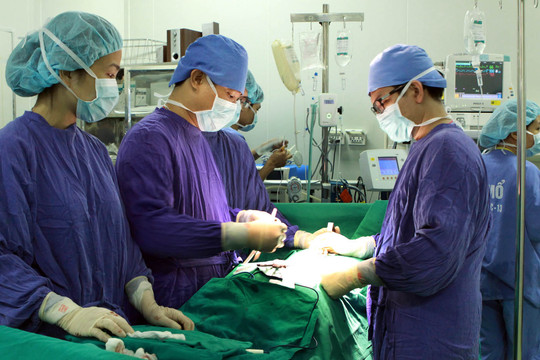 Bệnh viện Hữu nghị Việt - Đức chính thức mổ phiên trở lại sau 2 tuần tạm dừng