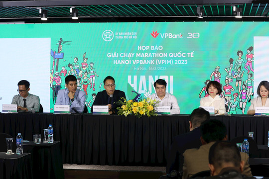Hơn 10.000 người tham dự Giải marathon quốc tế Hà Nội VPBank 2023