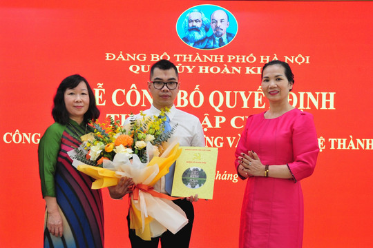 Đảng bộ Khối Doanh nghiệp ngoài khu vực Nhà nước quận Hoàn Kiếm thành lập chi bộ thứ 57