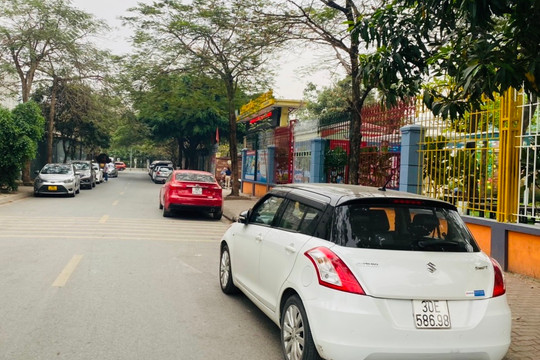 Tràn lan vi phạm trật tự đô thị - giao thông quanh Trường Tiểu học Trung Yên