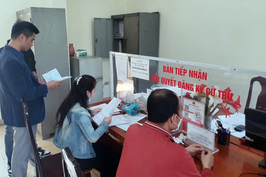 Hà Nội: Tuyệt đối không được yêu cầu công dân cung cấp thêm xác nhận cư trú