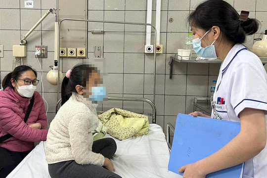 58 học sinh Trường Tiểu học Kim Giang nghi ngộ độc thực phẩm được xuất viện