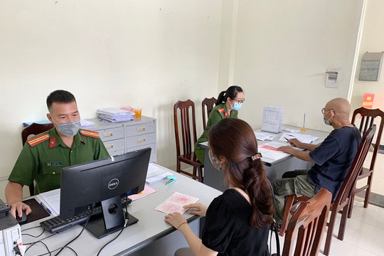 Công an thành phố Hà Nội thực hiện bãi bỏ quy định về lệ phí đăng ký cư trú