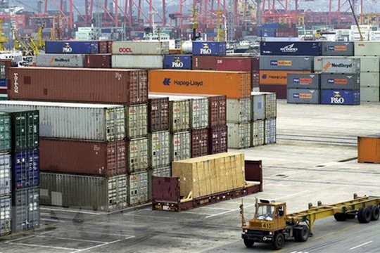 Xuất khẩu của Hàn Quốc sụt giảm tháng thứ 6 liên tiếp