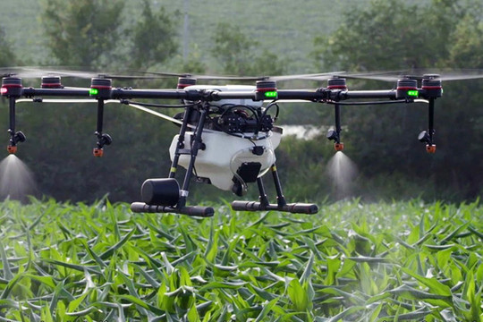 Hà Nội đẩy mạnh sử dụng thiết bị máy bay không người lái trong sản xuất nông nghiệp