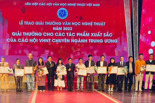 Tổ chức trao Giải thưởng Hồ Chí Minh, Giải thưởng Nhà nước về văn học, nghệ thuật