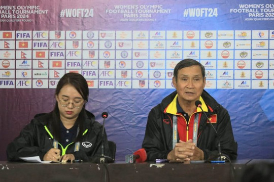 Thắng đậm đội tuyển Nepal, huấn luyện viên Mai Đức Chung vẫn chưa hài lòng với các học trò
