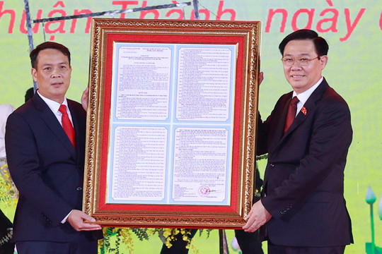 Công bố Nghị quyết của Quốc hội về thành lập thị xã Thuận Thành