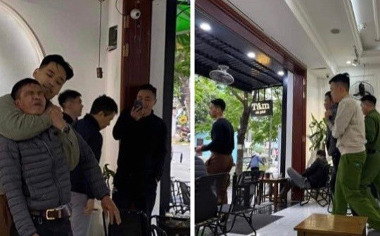 Tên cướp bỏ chạy vào quán cà phê bị 2 vị khách khống chế bắt giữ