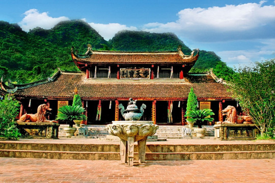 Phê duyệt Nhiệm vụ lập Quy hoạch tu bổ, phục hồi di tích chùa Hương