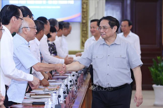 Thường trực Chính phủ làm việc với thành phố Hồ Chí Minh về phát triển kinh tế - xã hội