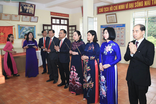 Xây dựng Bệnh viện Đa khoa Vân Đình xứng đáng với sự tin yêu của Chủ tịch Hồ Chí Minh