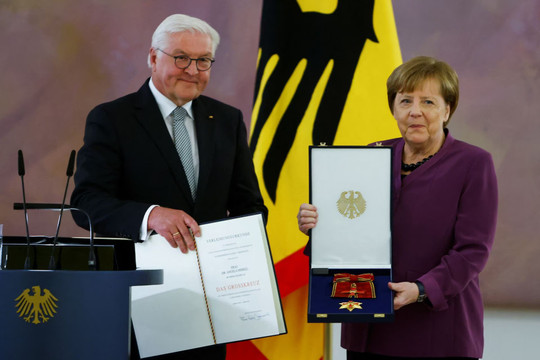 Đức vinh danh cựu Thủ tướng Angela Merkel