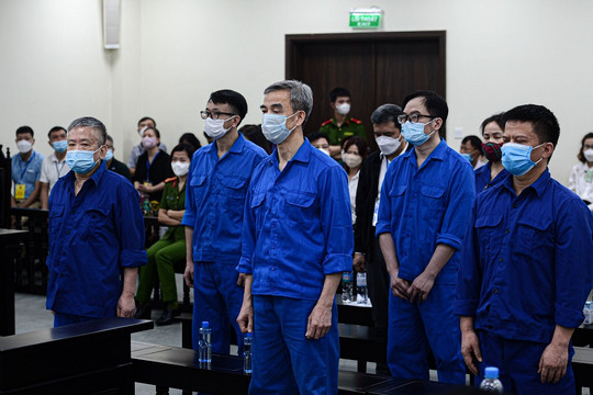 Tuyên án 3 năm tù nguyên Giám đốc Bệnh viện Tim Hà Nội Nguyễn Quang Tuấn