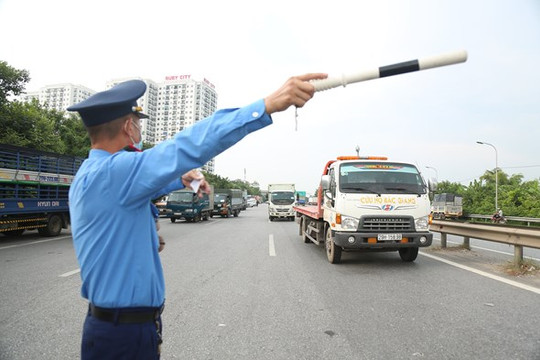 Hà Nội: Bảo đảm an toàn, giảm ùn tắc giao thông dịp nghỉ lễ