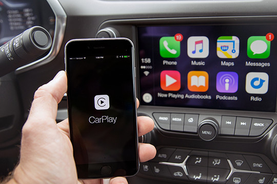 Apple CarPlay vẫn lấn át Android Auto trên ô tô hiện đại
