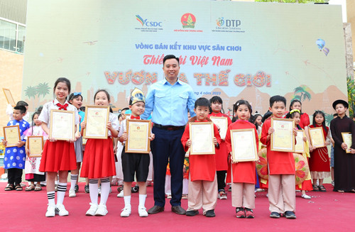 Học sinh Hà Nội đoạt giải Nhất bán kết sân chơi ''Thiếu nhi Việt Nam vươn ra thế giới''