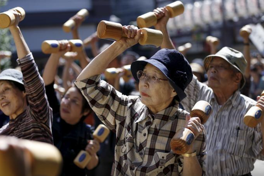 Chìa khóa giúp Nhật Bản ứng phó già hóa dân số và thiếu hụt lao động