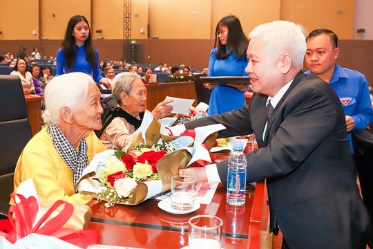 Kỷ niệm 48 năm Ngày giải phóng miền Nam, thống nhất đất nước (30/4/1975 - 30/4/2023) Tỉnh Bình Dương vươn mình phát triển mạnh mẽ