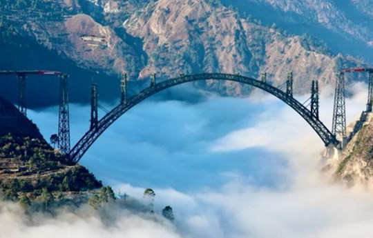 Ấn Độ sở hữu cây cầu đường sắt cao nhất thế giới