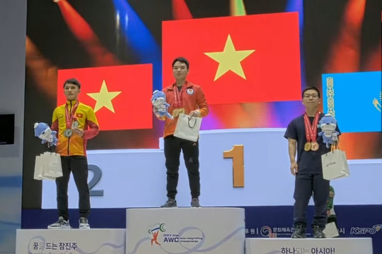 Đỗ Tú Tùng giành 2 Huy chương vàng Giải vô địch cử tạ châu Á 2023