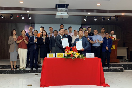 Thúc đẩy hợp tác thương mại giữa doanh nghiệp công nghiệp hỗ trợ Hà Nội và Tô Châu (Trung Quốc)
