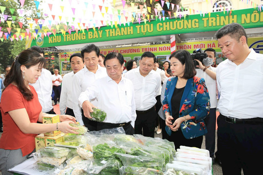 Bộ trưởng Lê Minh Hoan: "Mỗi khi có dịp, hãy về với nông thôn..."