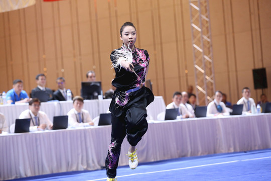 Dương Thúy Vi giành Huy chương vàng trong ngày sinh nhật thứ 30