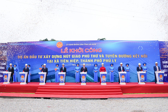 Khởi công xây dựng nút giao Phú Thứ liên thông cao tốc Cầu Giẽ - Ninh Bình