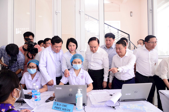 Xem xét nhân rộng mô hình khám sức khỏe toàn dân tới các địa phương của Hà Nội