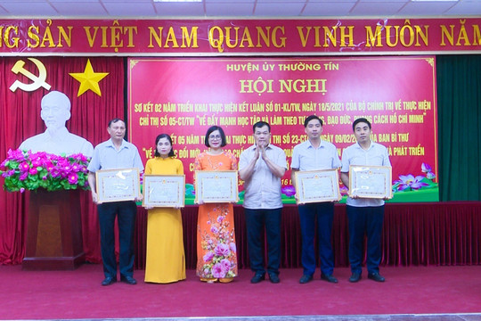 Huyện ủy Thường Tín đẩy mạnh học tập và làm theo tư tưởng, đạo đức, phong cách Hồ Chí Minh