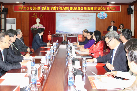 Hai nhà xuất bản Việt Nam và Trung Quốc ký kết hợp tác