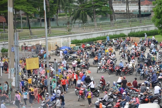 Công ty PouYuen dự kiến chi trả 525 tỷ đồng cho người lao động