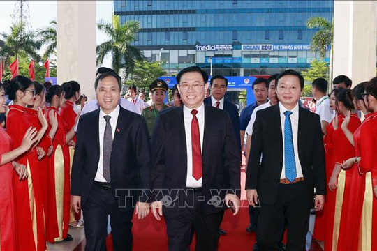 Chủ tịch Quốc hội Vương Đình Huệ dự Hội nghị công bố quy hoạch tỉnh và xúc tiến đầu tư vào Hà Tĩnh