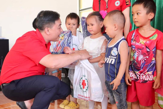 Hà Nội: Hỗ trợ dinh dưỡng cho trẻ em nghèo tỉnh Cao Bằng và Bắc Kạn