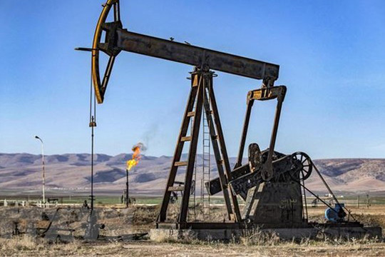 Giá dầu thế giới tiếp tục giảm do thị trường lo ngại về nhu cầu