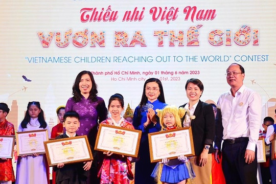 Cuộc thi “Thiếu nhi Việt nam - Vươn ra thế giới” có gần 15.000 thiếu nhi tham gia