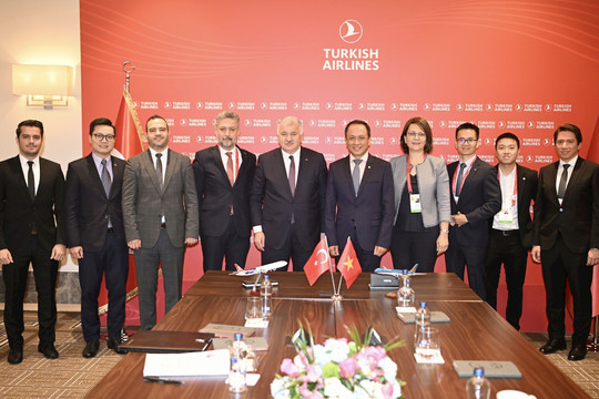 Turkish Airlines và Vietnam Airlines ký kết hợp tác liên danh