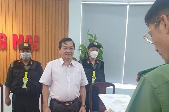 Bắt tạm giam nguyên Hiệu trưởng Đại học Đồng Nai