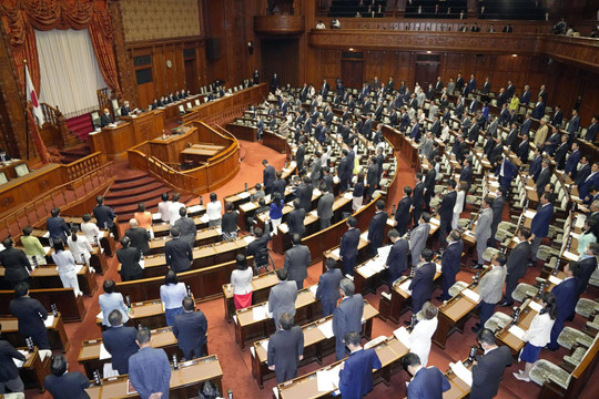 Nhật Bản thông qua luật quốc hữu hóa cơ sở sản xuất trang thiết bị quốc phòng