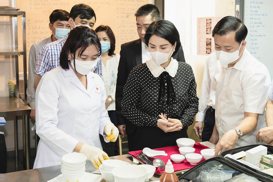 Hà Nội đẩy mạnh giám sát an toàn thực phẩm